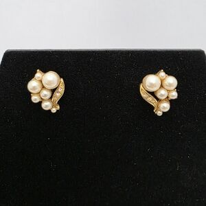 Gold Pearl Cluster Earrings